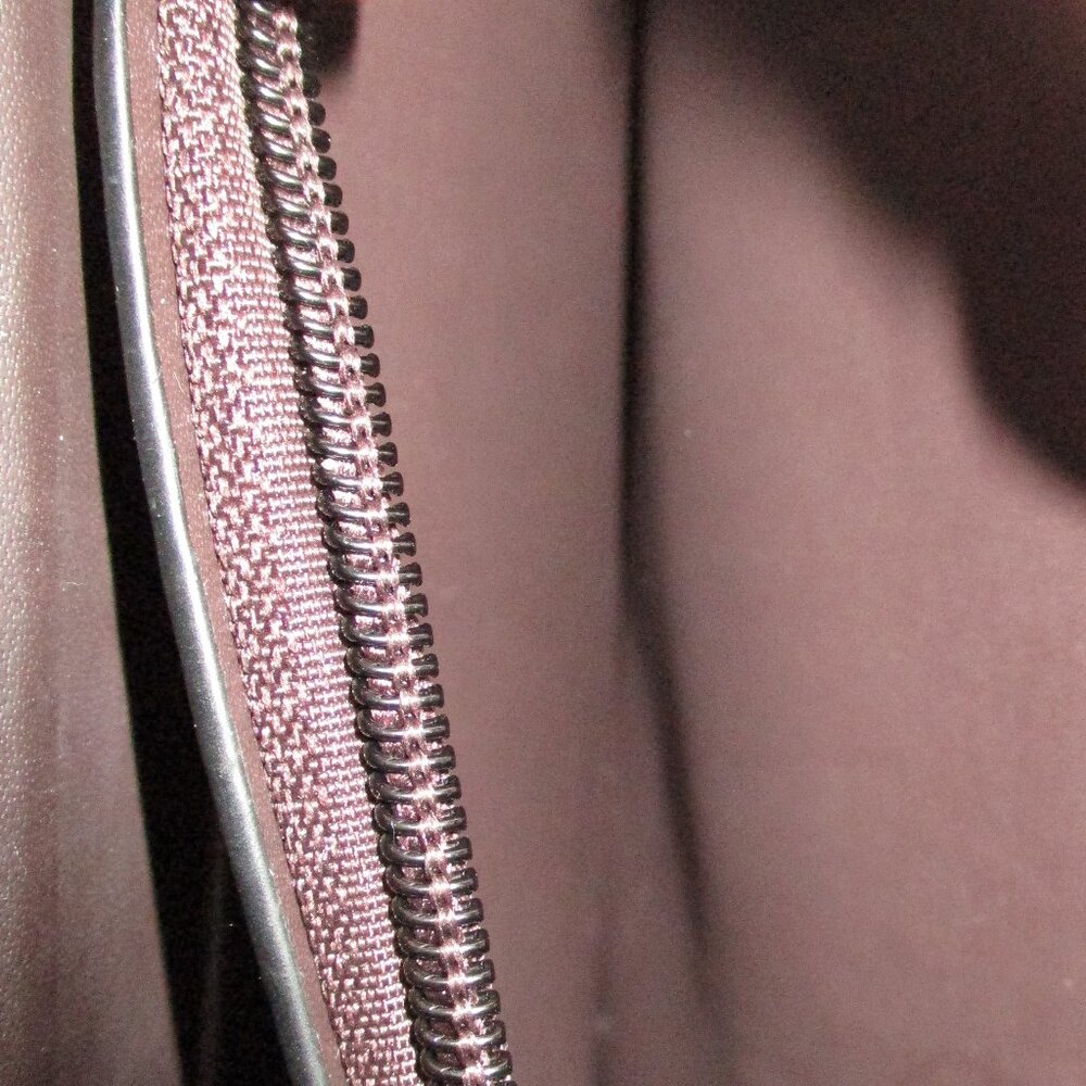 Blind for Love Flapped Satchel - Picture 8 of 14
